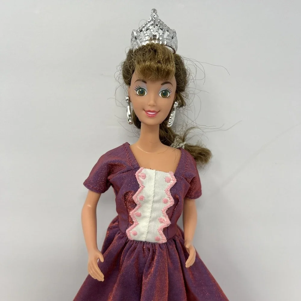Miss America Doll Pageant 1991 Kenner Gown Crown Earrings Collectible Fashion